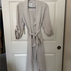Aritzia Babaton Khalo Matte Pearl Robe - BRAND NEW